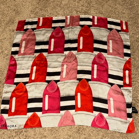 Sephora Lipstick Design Scarf with Red and Pink Hues - Picture 4 of 8